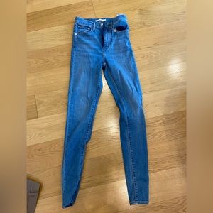 Levi mile high super skinny jeans waist 27